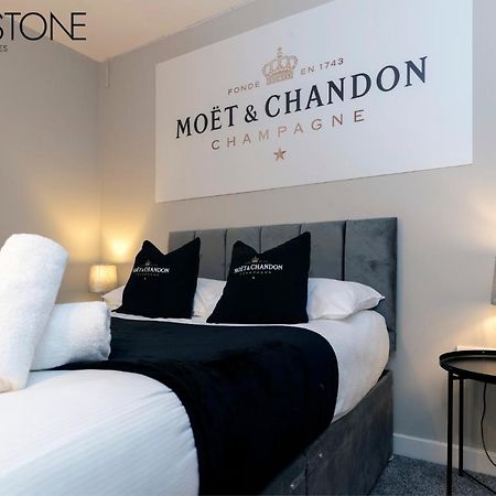 Champagne House - 4 Bed Property Plus 2 Sofa Beds By Bpne Darlington  Zewnętrze zdjęcie