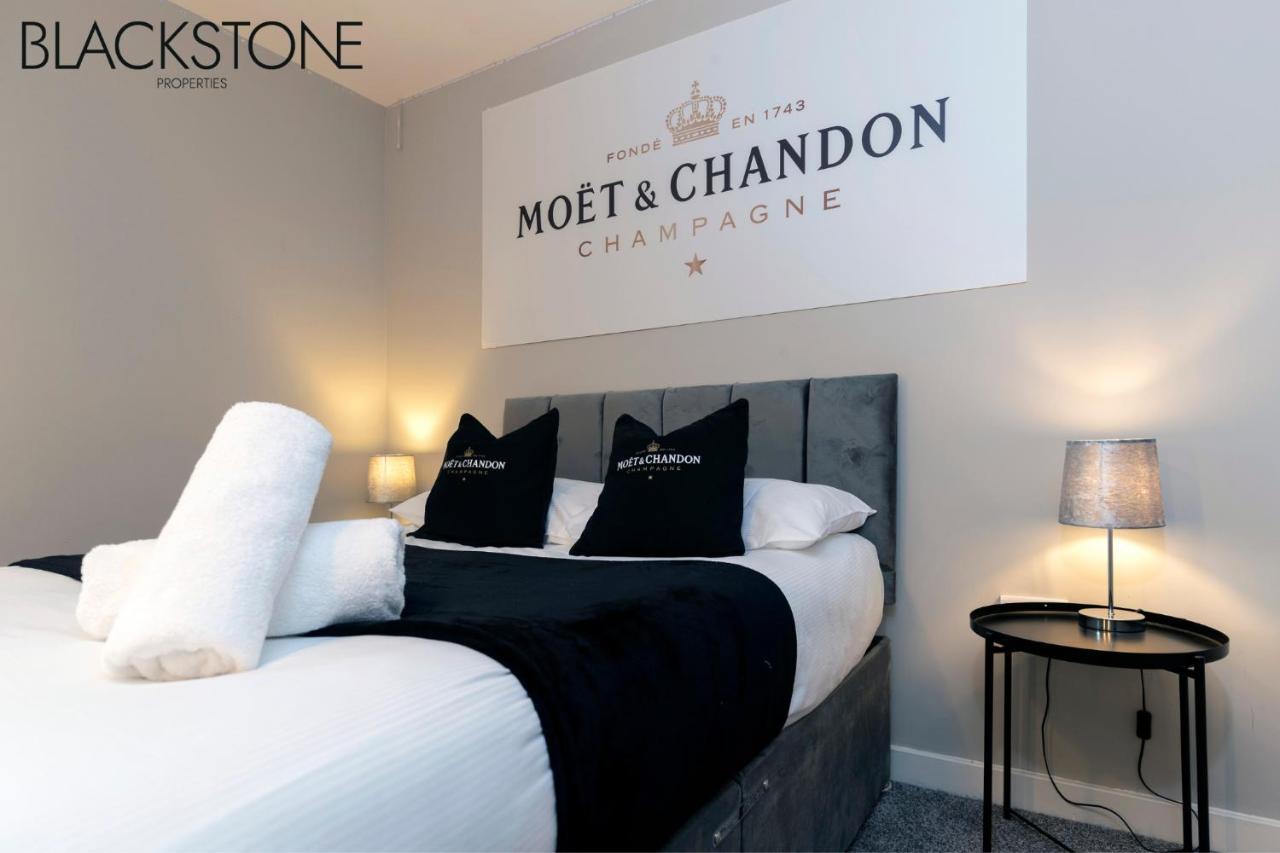 Champagne House - 4 Bed Property Plus 2 Sofa Beds By Bpne Darlington  Zewnętrze zdjęcie